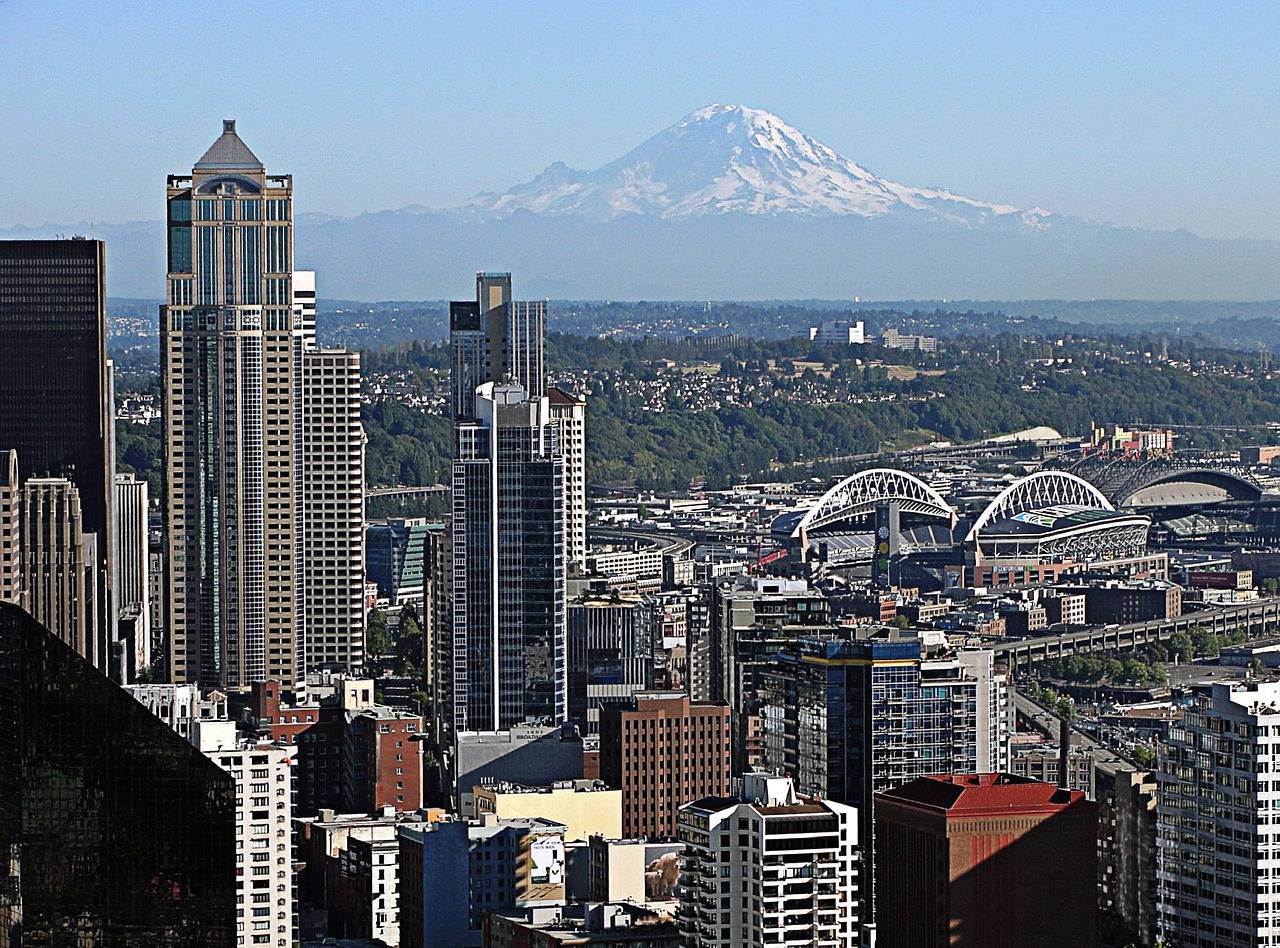 Seattle and Mount Rainier in Washington State