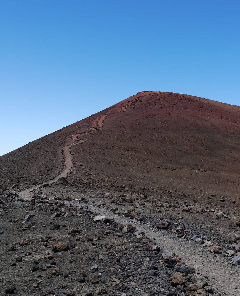 Mauna Kea Summit Trail