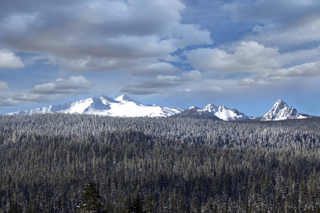 Diamond Peak and Mount Yoran, Southern Oregon, in Winter.